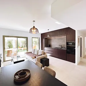 Moderne Tout Equipe. Appartement